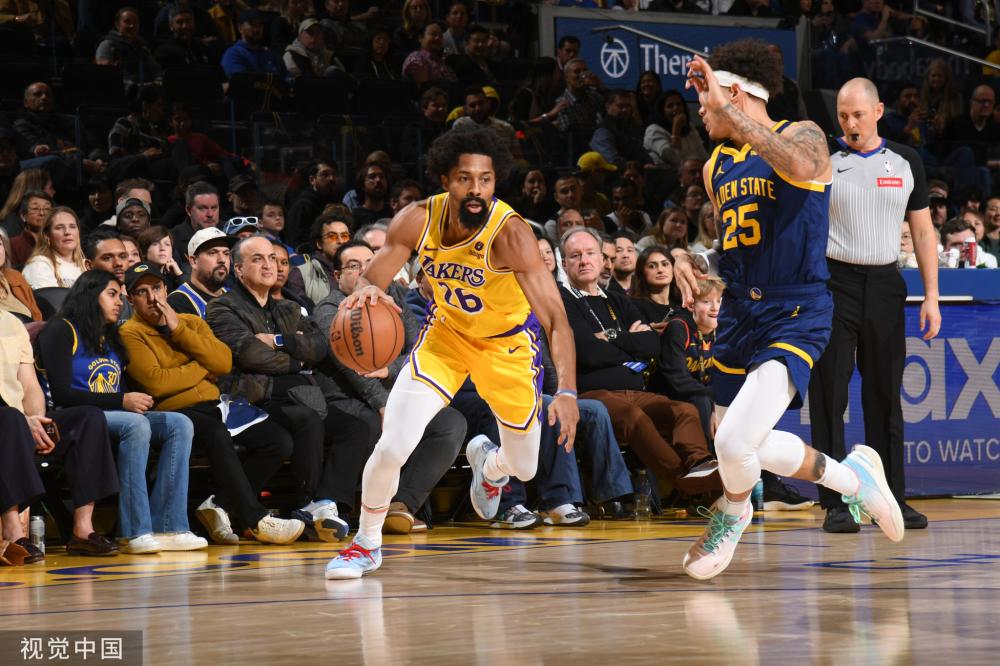 他们在客场 他们在客场