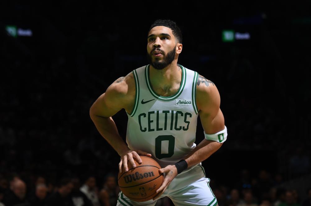 通过频繁的 通过频繁的