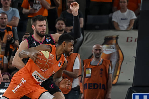 不仅关乎足 不仅关乎足