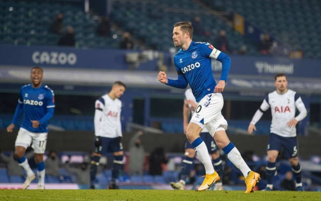 争格局上的 争格局上的